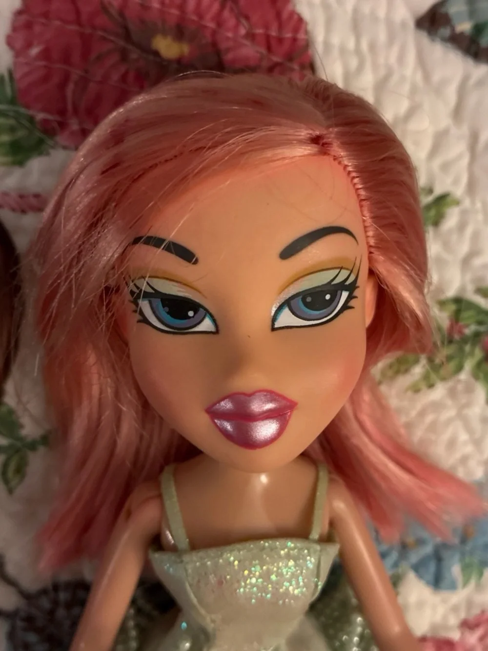 Original cloe Bratz doll with full outfit